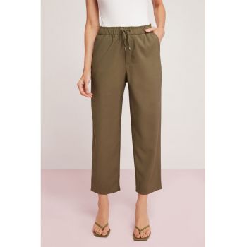 Pantaloni crop cu talie inalta