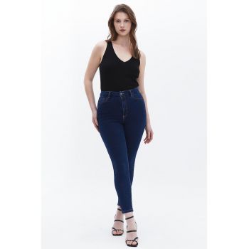 Blugi slim fit cu talie inalta