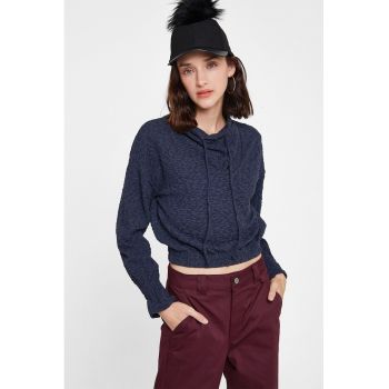 Bluza crop cu guler inalt