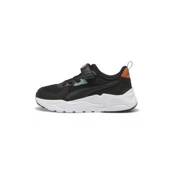 Pantofi sport cu velcro si garnituri de plasa