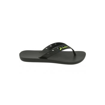 Slapi  BM77846 - Negru