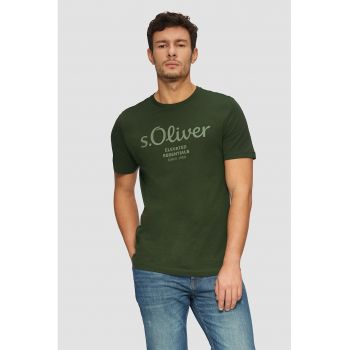 Tricou cu decolteu la baza gatului si logo - din bumbac