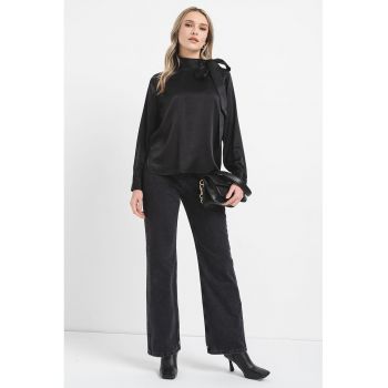Bluza cu detaliu funda
