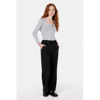 Bluza cu fermoar si decolteu rotund