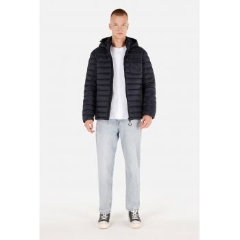 Geaca slim-fit cu gluga