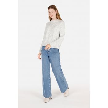 Pulover regular fit cu decolteu la baza gatului