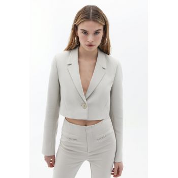 Sacou crop cu revere decupate