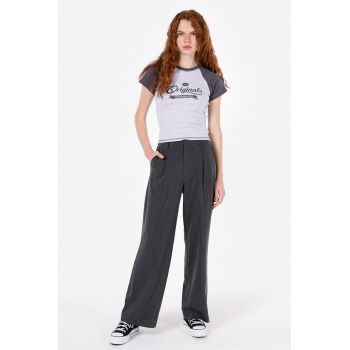 Tricou cu imprimeu text si maneci raglan
