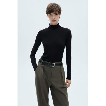 Bluza slim fit cu model uni