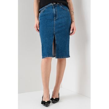 Fusta de denim cu slit frontal