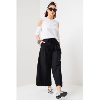 Pantaloni crop ampli
