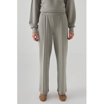 Pantaloni lungi cu croiala dreapta