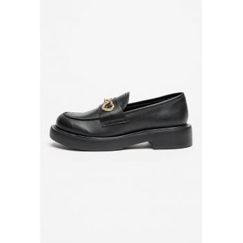 Pantofi loafer de piele cu inimioare metalice