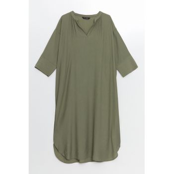 Rochie cu croiala dreapta si model uni