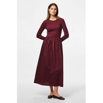 Rochie cu croiala in A si decolteu rotund