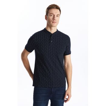Tricou cu fenta cu nasturi