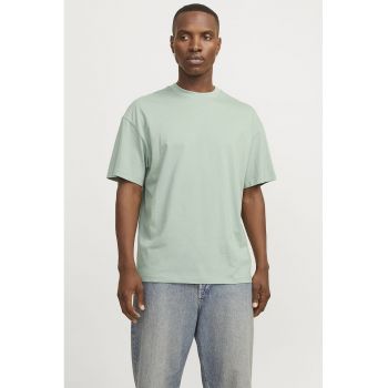 Tricou uni cu decolteu la baza gatului