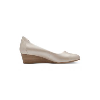 Pantofi de piele ecologica