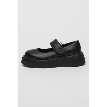 Pantofi de piele flatform