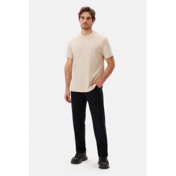 Tricou din bumbac cu decolteu la baza gatului