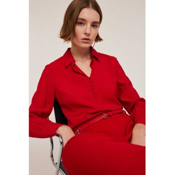 Bluza cu fenta cu nasturi