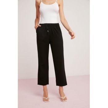 Pantaloni crop cu talie inalta