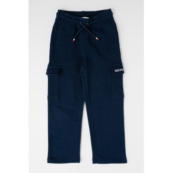 Pantaloni de trening din bumbac cu snur in talie si buzunare cargo