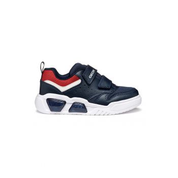Pantofi sport cu velcro si segmente de material sintetic
