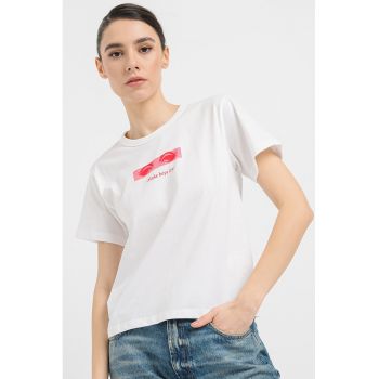 Tricou cu decolteu la baza gatului de bumbac