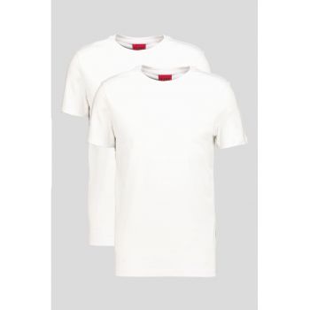 Tricou cu decolteu rotund si logo pe spate
