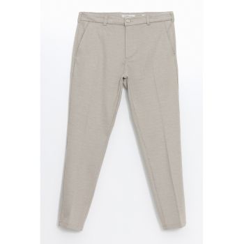 Pantaloni chino slim fit