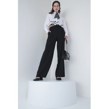 Pantaloni de lyocell cu pliuri