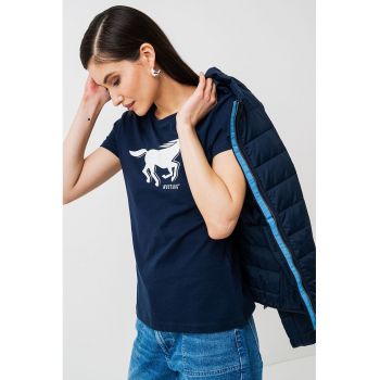 Tricou cu decolteu la baza gatului si logo
