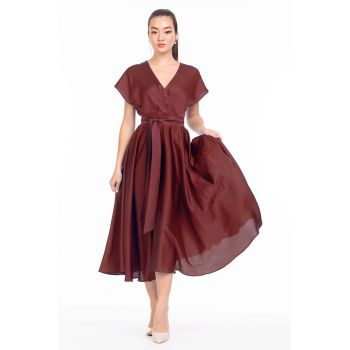 Rochie midi evazata cu aspect satinat