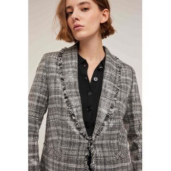 Sacou cu model in carouri