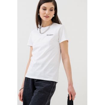 Tricou cu decolteu la baza gatului
