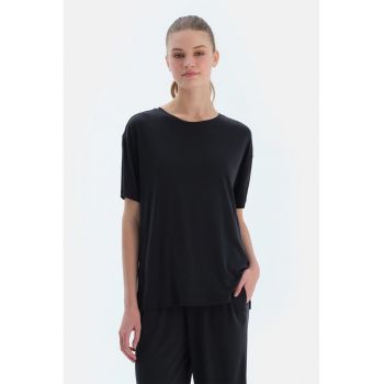 Tricou din amestec de modal cu decolteu la baza gatului