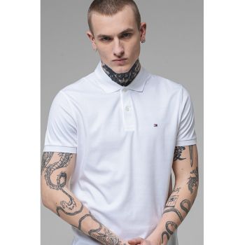 Tricou polo cu logo discret