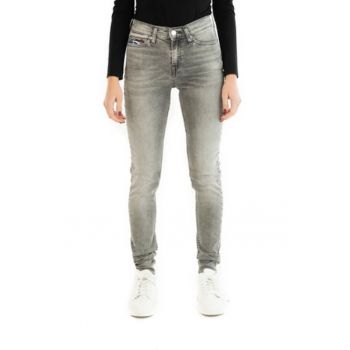 Blugi skinny  Model