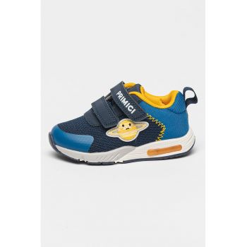 Pantofi cu velcro si detaliu grafic