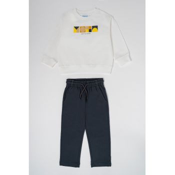 Trening cu pantaloni lungi si snur in talie