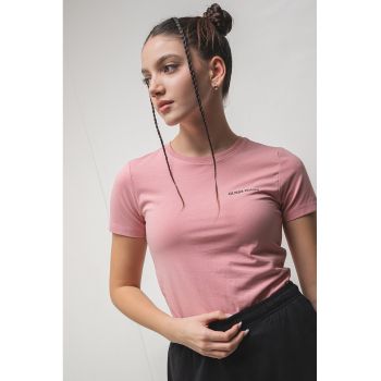 Tricou slim fit cu decolteu la baza gatului