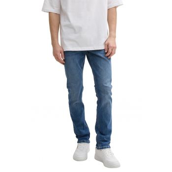 Blugi slim fit