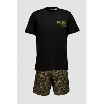 Pijama cu pantaloni scurti si model