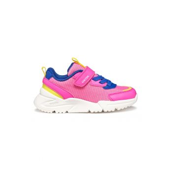 Pantofi sport cu plasa din material textil si velcro
