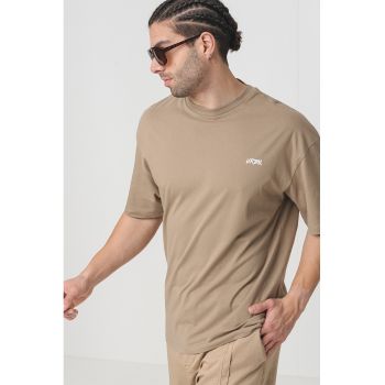 Tricou cu imprimeu pe partea din spate