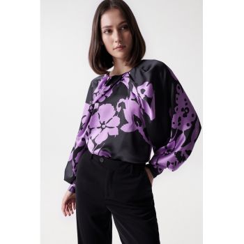 Bluza cu maneci bufante si model floral