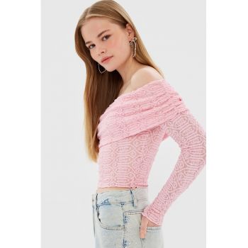 Bluza cu maneci lungi si decupaje pe umeri