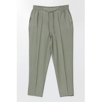 Pantaloni conici cu snur si pliuri