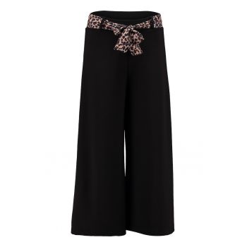 Pantaloni cu croiala ampla
